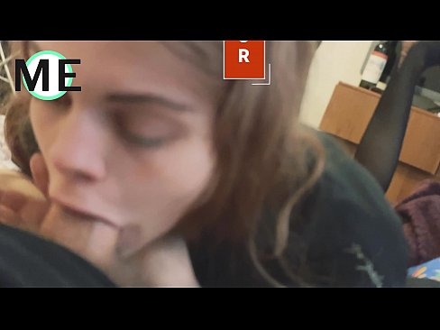 ❤️ Kurkkumulkku, revityt sukkahousut ja revityt korkokengät kiva tavata ❤❌ Laadukas porno at us
